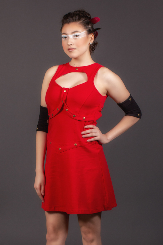 Robe Princesse Guerrière rouge vif avec bracelet amovible. Robe Xena | Robe courte sexy futuristique steampunk Atlantis